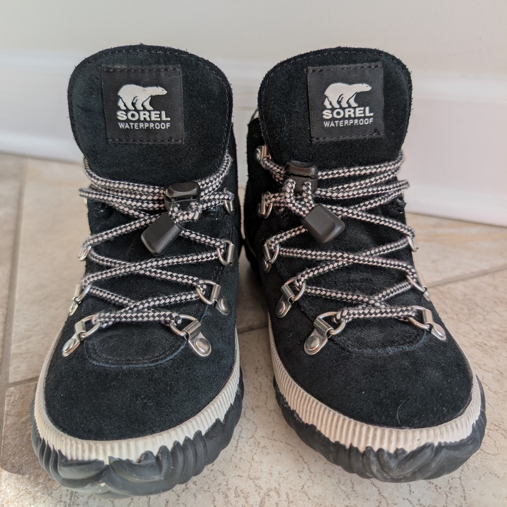 Sorel Black Waterproof Kids Boots - Picture 2 of 3